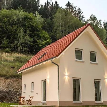 Feriehus Frankenwald Chalets - Haus Hans - #a44710 *